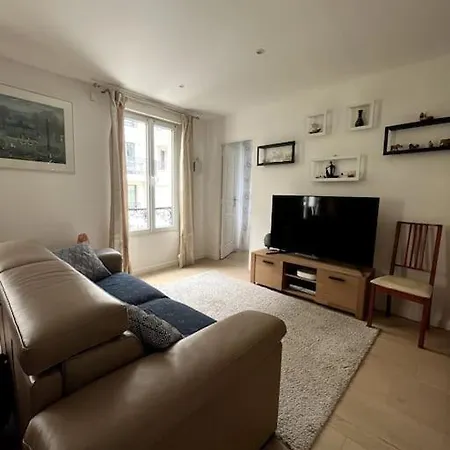 Apartment Paris La Defense *
