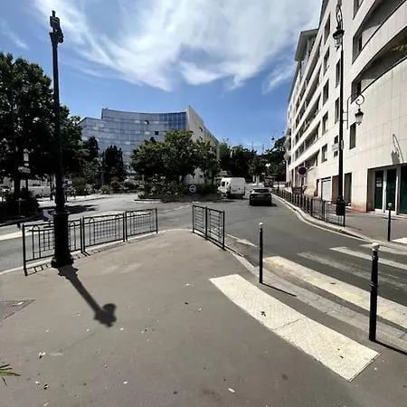 Apartment Paris La Defense Puteaux
