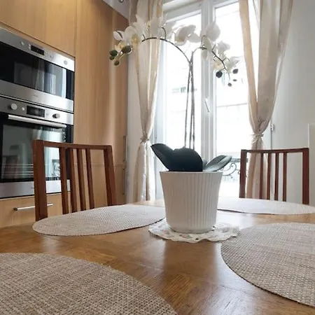 Apartment Paris La Defense *