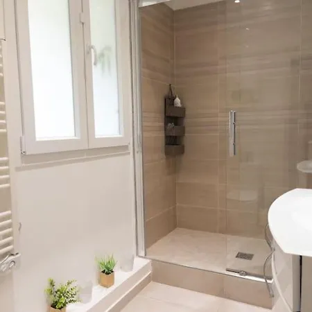 Apartment Paris La Defense *